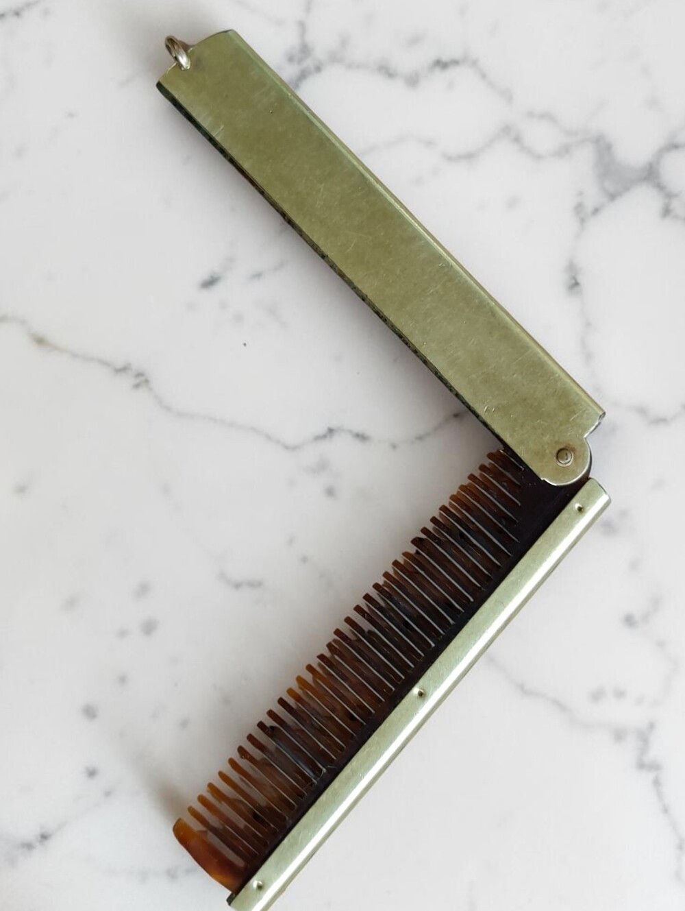 Vintage WC etched Folds Me Comb
